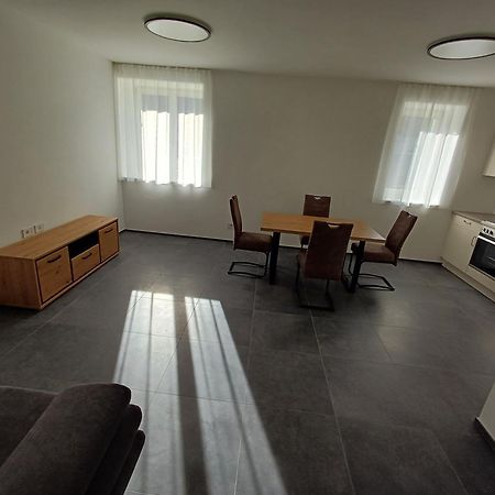 Lanziner Apartments เองญา ภายนอก รูปภาพ