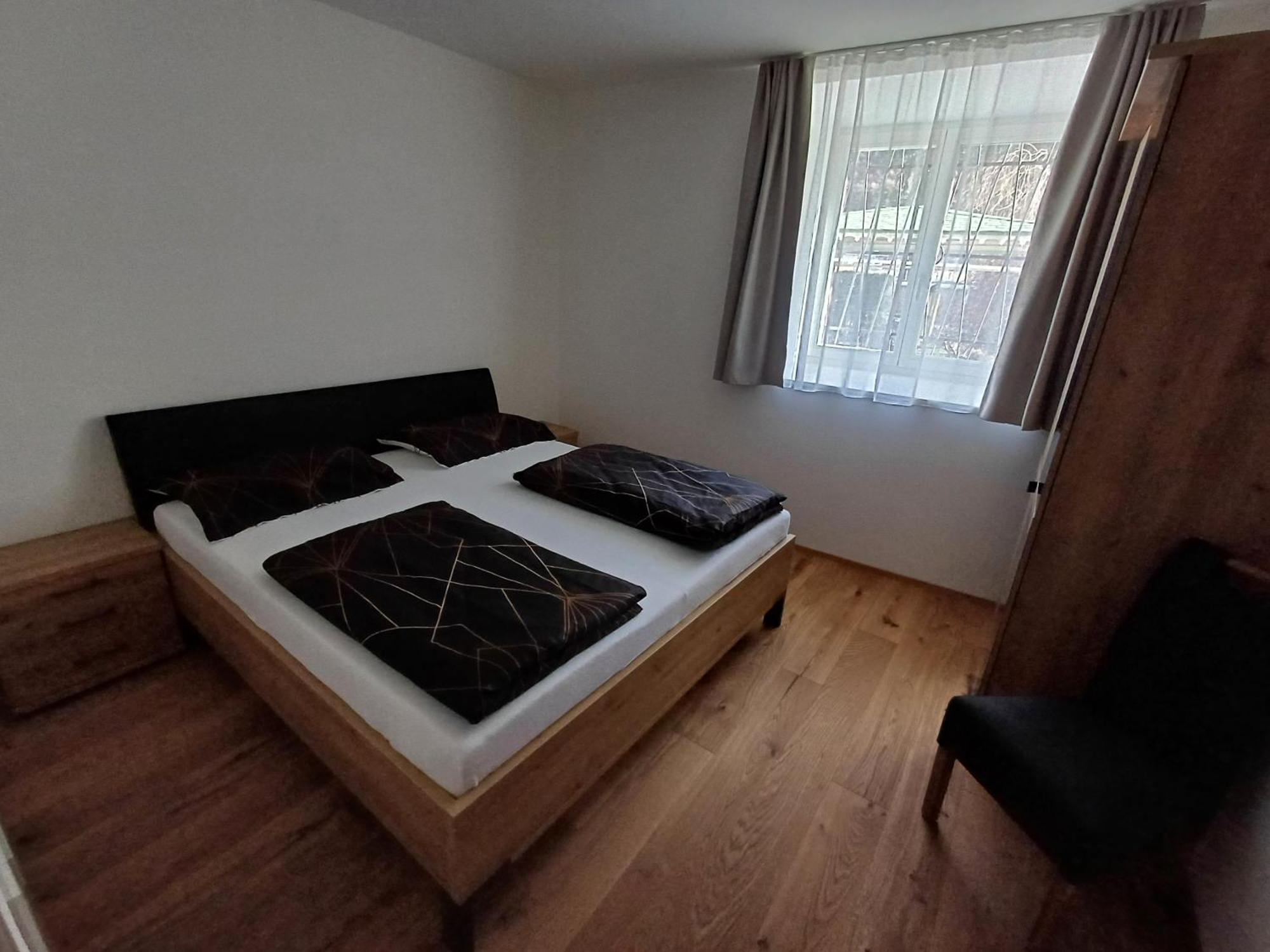 Lanziner Apartments เองญา ภายนอก รูปภาพ